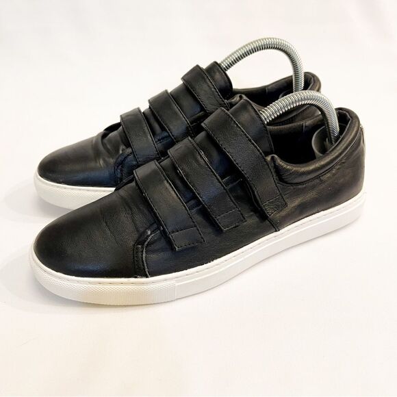 Kenneth Cole Shoes - 🍋 Kenneth Cole • Women’s Kinvel Black Leather Sneakers w/Hook&Loop Trio Size 10